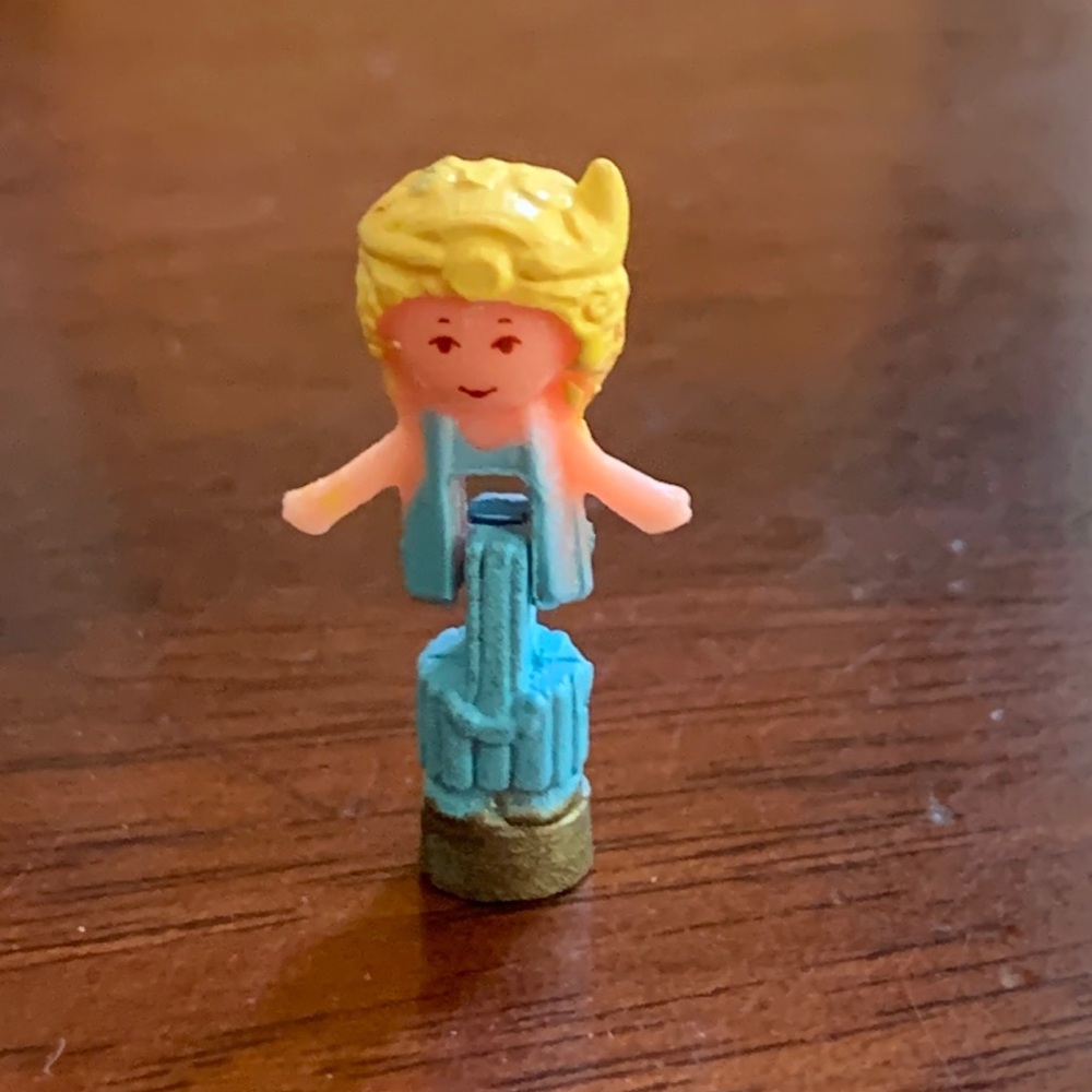 1994 Dolly Copycat “Fashion Locket” Replacement Figure